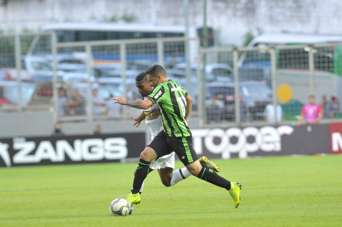 Amrica chegou ao gol no segundo tempo, em chute cruzado de Ademir: 1 a 0