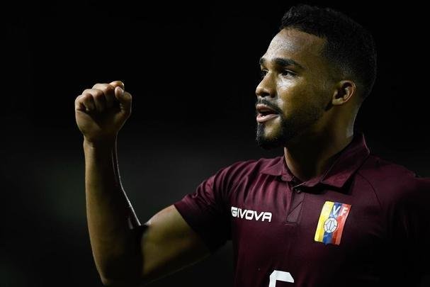 Yangel Herrera (21 anos) - O volante foi revelado pelo Monagas, da Venezuela. Aps rodar por Atltico Venezuela e New York City, foi comprado pelo Manchester City, da Inglaterra. Nas ltimas temporadas, foi emprestado para Huesca e Granada, ambos da Espanha.