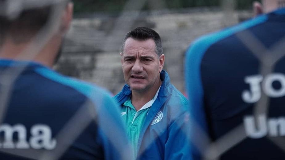 Doriva: Rodado e com passagens em Vasco e So Paulo, Doriva  lembrado em Pernambuco por ter treinado o Santa Cruz na srie A de 2016. O ltimo clube do treinador foi o So Bento, na ltima Srie B.