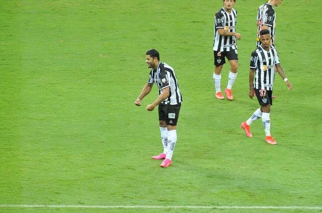 Fotos do gol de Hulk, do Atltico, sobre o La Guaira, no Mineiro, pela Libertadores