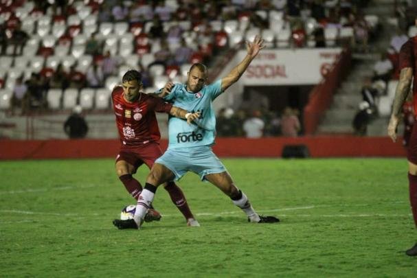 O primeiro Clássico das Emoções do ano aconteceu em fevereiro e acabou empatado em 2 a 2