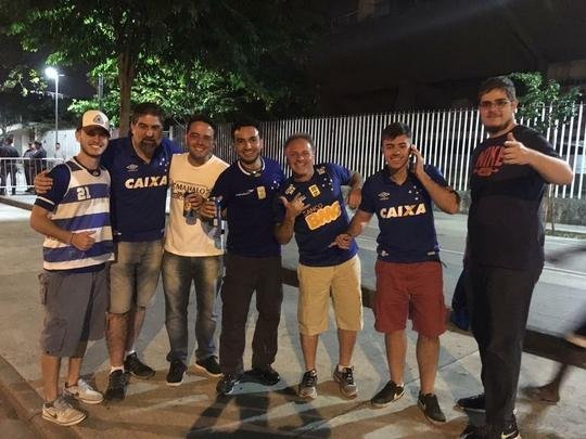 Mais de cinco mil cruzeirenses foram ao Maracanã acompanhar o primeiro jogo da decisão