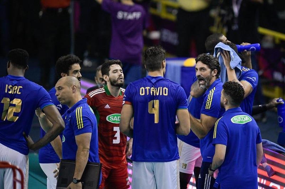 Fotos da final do Mundial de Vlei Masculino, entre Cruzeiro e Civitanova-ITA, no Ginsio Divino Braga, em Betim