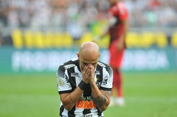 Fotos do jogo entre Atltico e Athletico-PR, no Mineiro