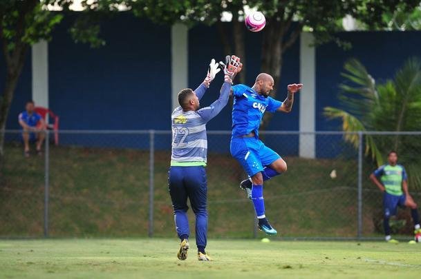 Imagens do jogo-treino entre Cruzeiro e Ipatinga, na Toca da Raposa II, nesta sexta-feira (12/01)