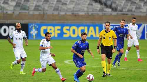 Alberto Rodrigues, da Itatiaia, desabafa após derrota do Cruzeiro: Vergonha  - Superesportes