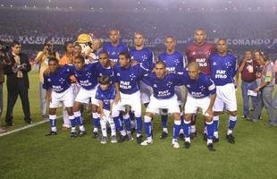 Imagens da torcida e da final da Copa do Brasil de 2003