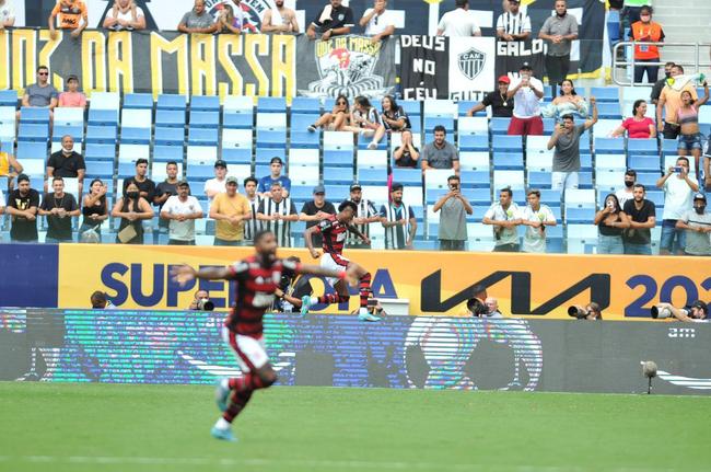 Fotos do empate por 2 a 2 entre Atltico e Flamengo na final da Supercopa do Brasil, na Arena Pantanal, em Cuiab