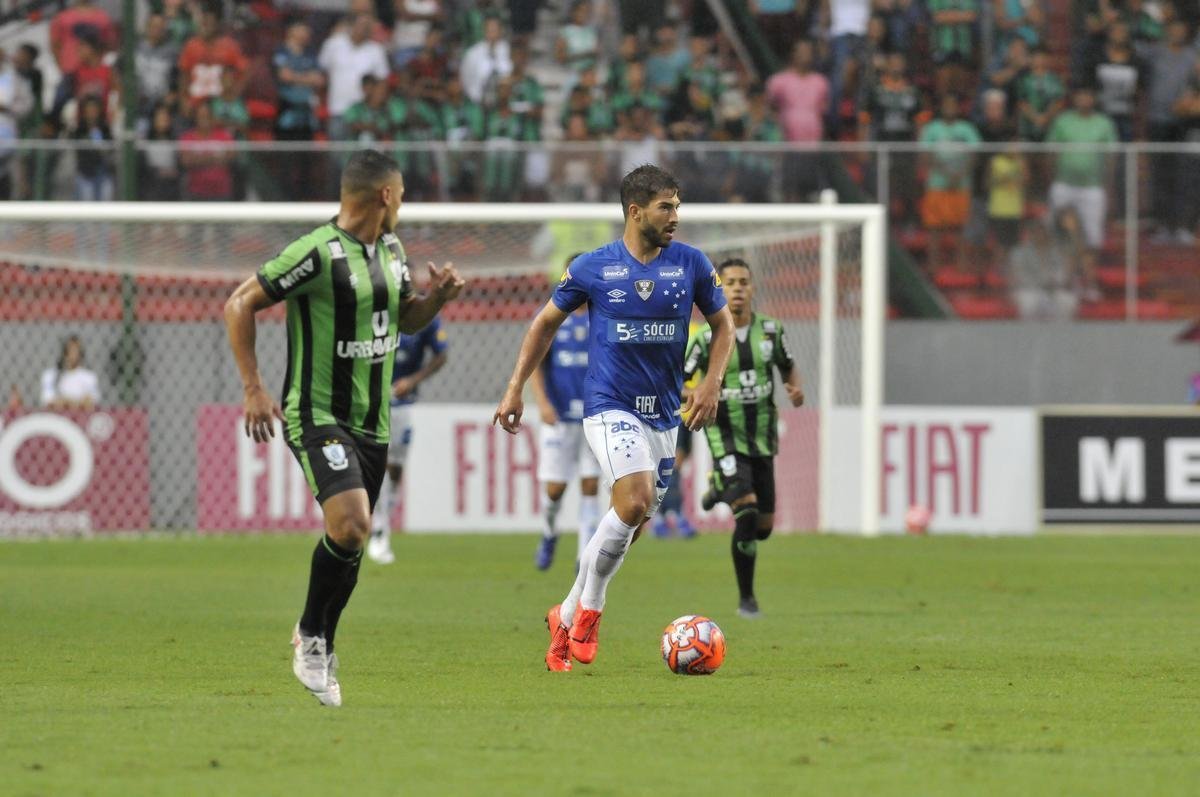 Fotos da partida entre Amrica e Cruzeiro, no Independncia, pelo Campeonato Mineiro
