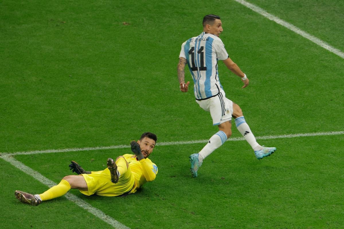 Di Mara ampliou a vantagem da Argentina para 2 a 0 na final da Copa do Mundo contra a Frana. Veja o gol por todos os ngulos