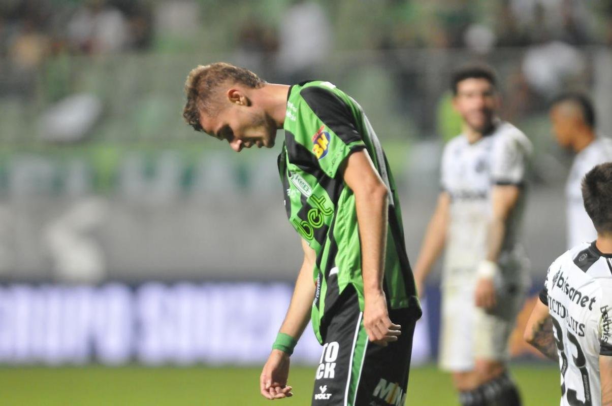 Fotos da derrota do Amrica para o Cear, por 2 a 0, no Independncia, pela 10 rodada da Srie A