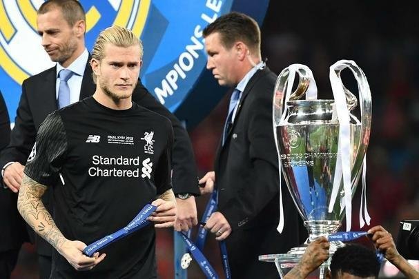 Decepo de jogadores e torcedores do Liverpool com perda do ttulo da Liga dos Campees para o Real