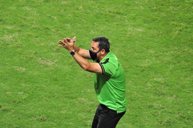 Fotos do jogo entre Amrica e So Paulo, no Independncia, em BH, pela ltima rodada do Campeonato Brasileiro de 2021