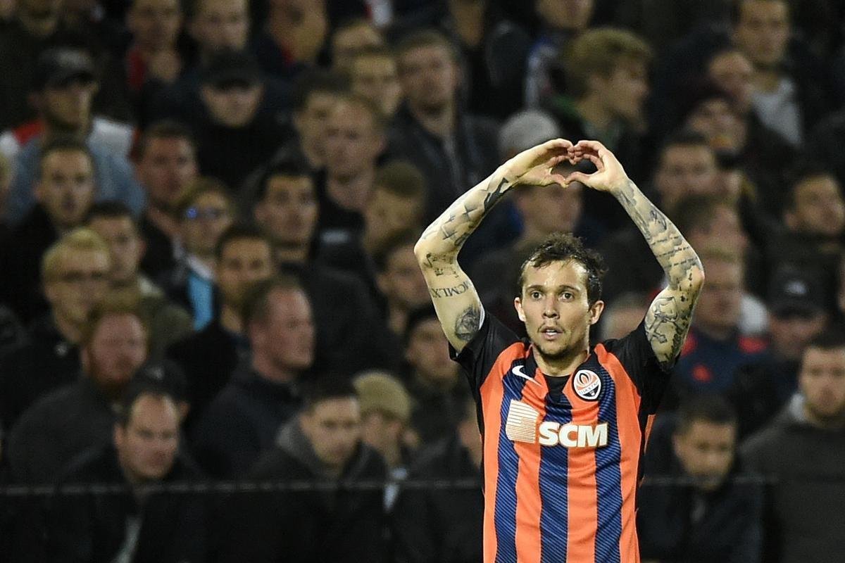 Bernard (2013) - Revelado pelo Atltico em 2011, Bernard foi vendido pelo clube alvinegro logo aps o ttulo da Copa Libertadores. O Galo negociou o jogador com o Shakhtar Donetsk, da Ucrnia, por 25 milhes de euros (cerca de R$ 75 milhes na cotao da poca). Bernard cumpriu o contrato com o clube ucraniano e saiu aps o fim do vnculo, em meados de 2018. Logo depois, ele assinou com o Everton, da Inglaterra.