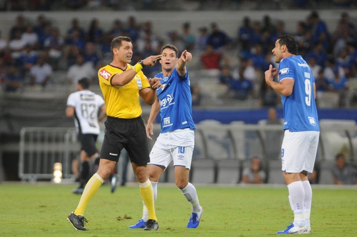 Equipes se enfrentam pela 2 rodada do Campeonato Brasileiro