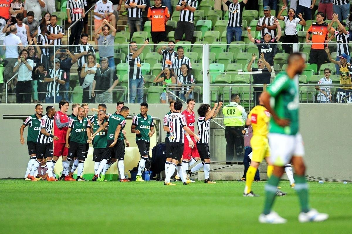 Veja fotos do duelo entre Atltico e Chapecoense, pela 29 rodada do Campeonato Brasileiro
