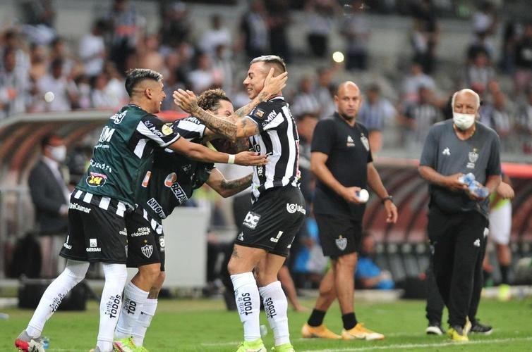 Fotos do jogo entre Atltico e Grmio, no Mineiro, em BH, pela 19 rodada do Campeonato Brasileiro