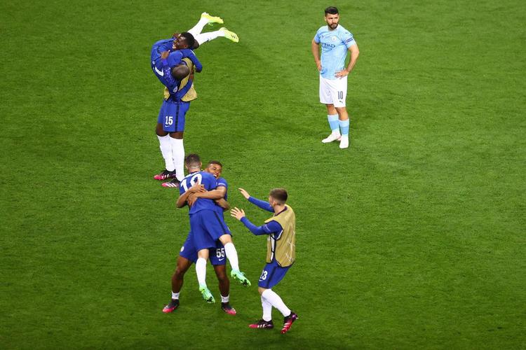 Chelsea faz a festa depois de vencer o Manchester City e faturar o bi na Liga dos Campeões