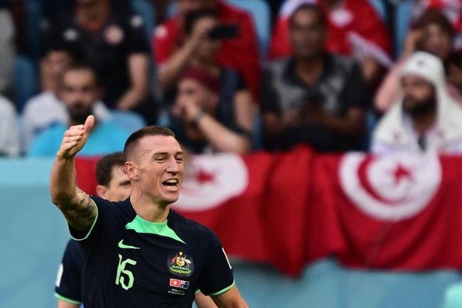 Mitchell Duke marcou o gol da Austrlia sobre a Tunsia em jogo pela segunda rodada do Grupo D da Copa do Mundo