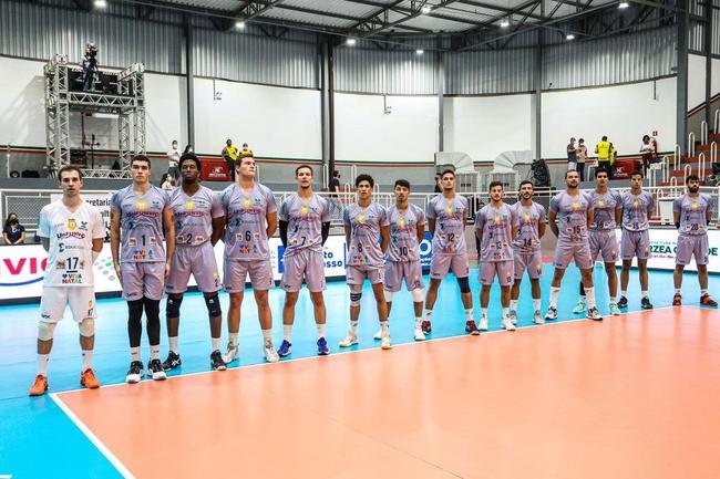 Cruzeiro vence o Natal por 3 sets a 0, em Campo Grande, e  tetra da Supercopa