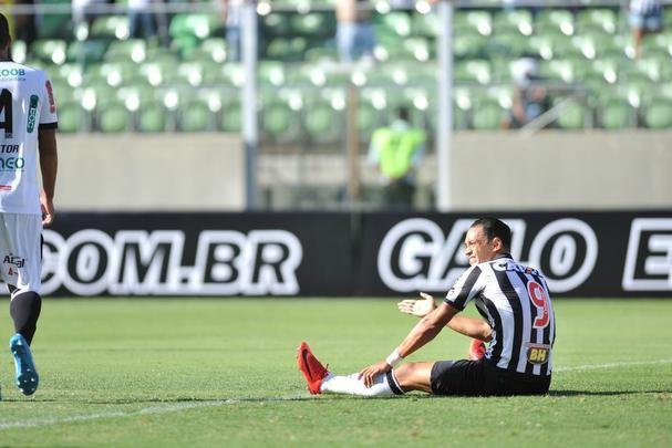 Atltico comeou arrasador e abriu 3 a 0 com gols de Elias (2) e Rger Guedes