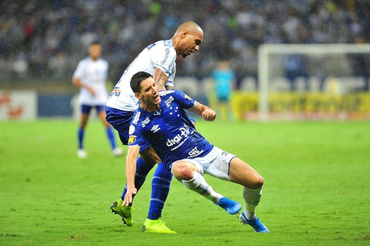 Fotos do duelo entre Cruzeiro e CSA, no Mineir�o, pela 35� rodada do Brasileiro