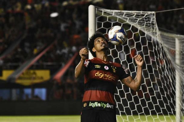 De virada e com gols de Hernane e Guilherme, o Sport reencontrou o caminho das vitórias, diante do Paraná, na Ilha do Retiro, pela 31ª rodada da Série B