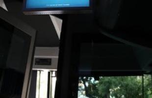 Jornalistas foram pegos de surpresa com apresentao no supermercado