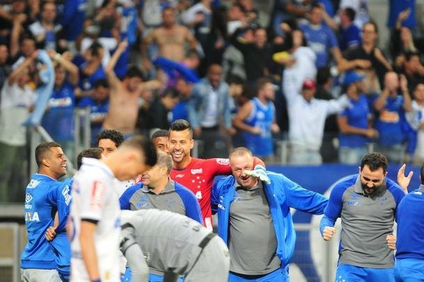 Cruzeiro venceu pnaltis com gols de Rafael Sobis, Raniel e Thiago Neves; Fbio pegou pnalti de Luan