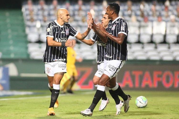 O Corinthians tambm possui menos de 1% de chance de ttulo. De acordo com a UFMG, o time paulista tem 0,054%. O Timo est na 10 posio da tabela, com 29 pontos.