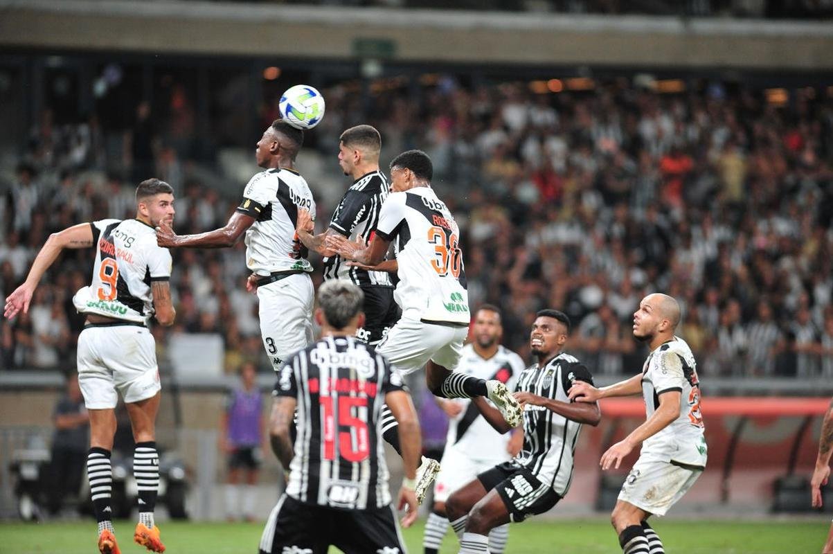 Atltico e Vasco se enfrentaram no Mineiro neste sbado (15/4)