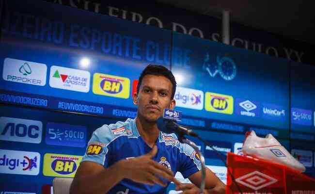 Jogador tem trs passagens pela Toca da Raposa e conquistou dez ttulos com a camisa do Cruzeiro