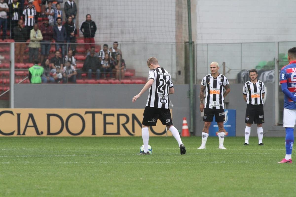 Imagens da partida entre Atltico e Fortaleza, no Independncia