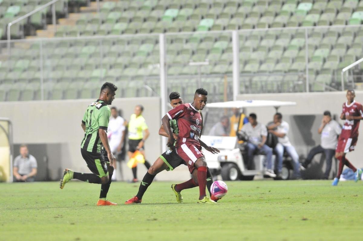 Amrica e Patrocinense se enfrentaram, no Independncia, pela primeira rodada do Campeonato Mineiro