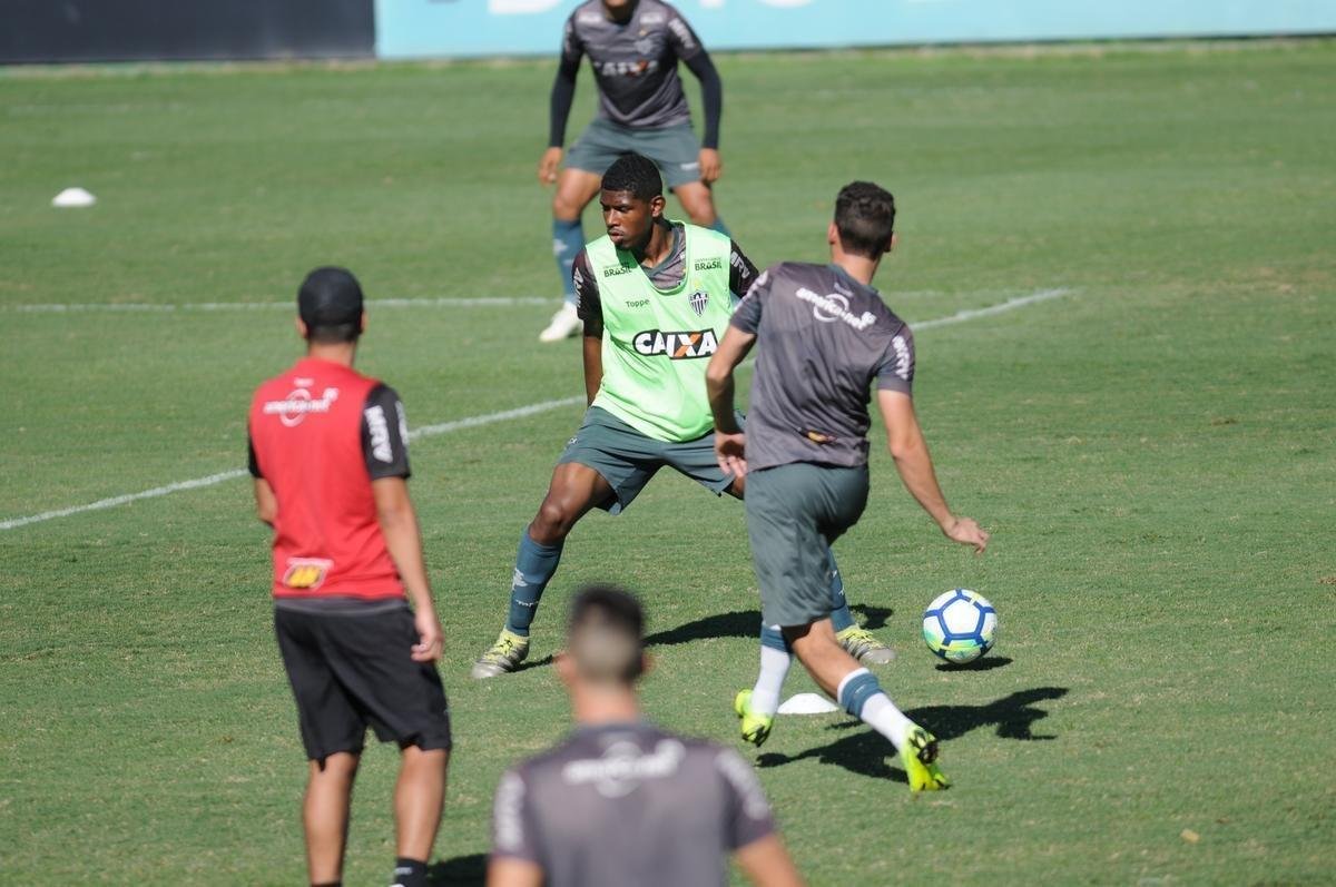 Imagens do treino na Cidade do Galo