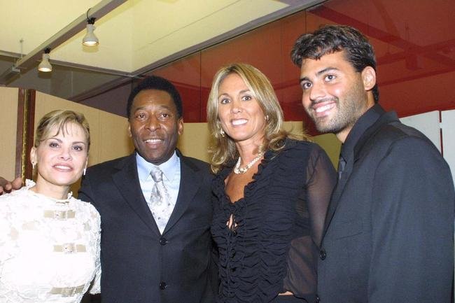 02/02/2002 - Pel com a ex-jogadora de basquete Hortncia