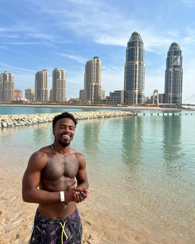 Negrete - @eunegrete - 2,5 milhes de seguidores