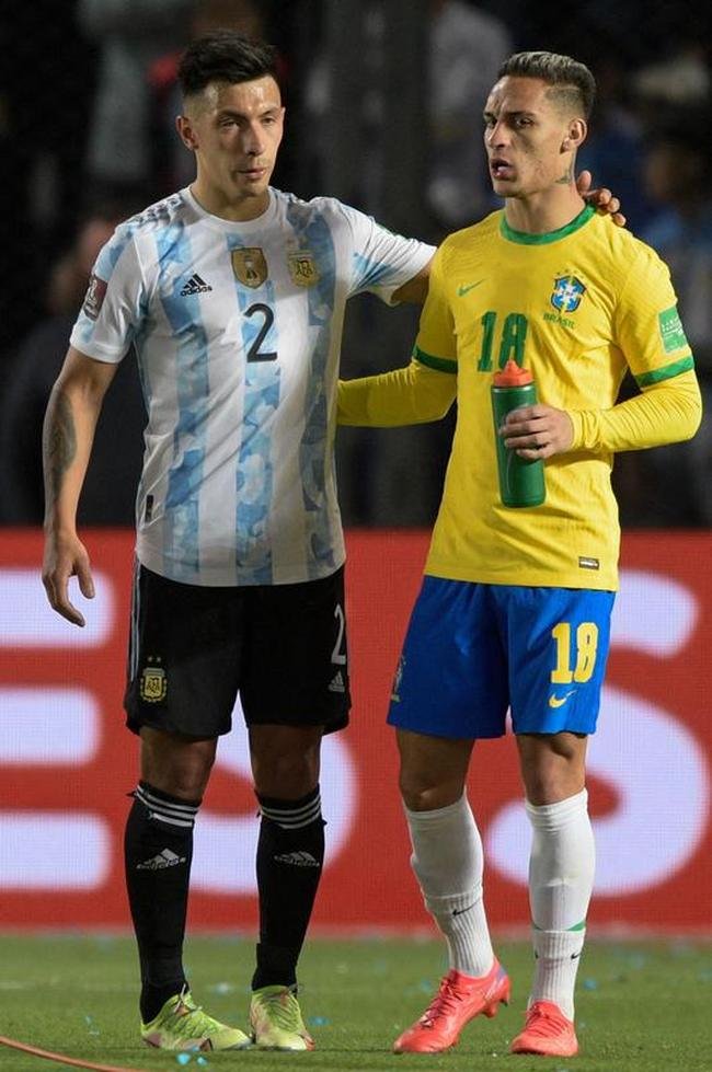 Sem Neymar, Brasil encarou a Argentina em clssco agitado pelas Eliminatrias