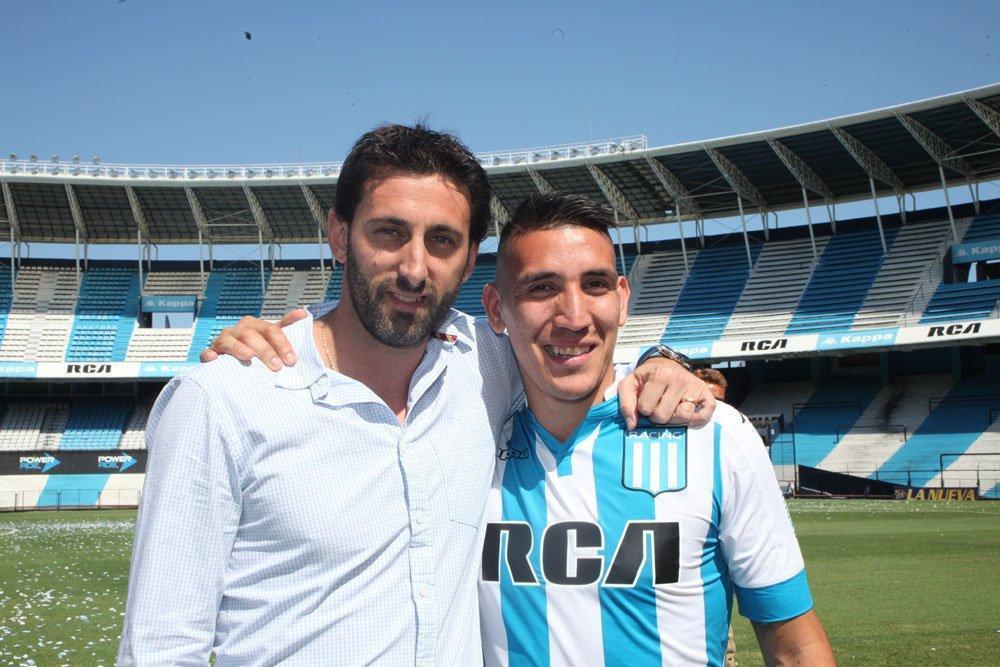 Ricardo Centurin - atacante se transferiu do Genoa para o Racing