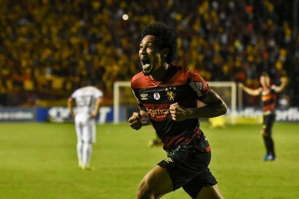 De virada e com gols de Hernane e Guilherme, o Sport reencontrou o caminho das vitórias, diante do Paraná, na Ilha do Retiro, pela 31ª rodada da Série B