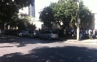 Imagens da fila de cruzeirenses por ingressos no Barro Preto
