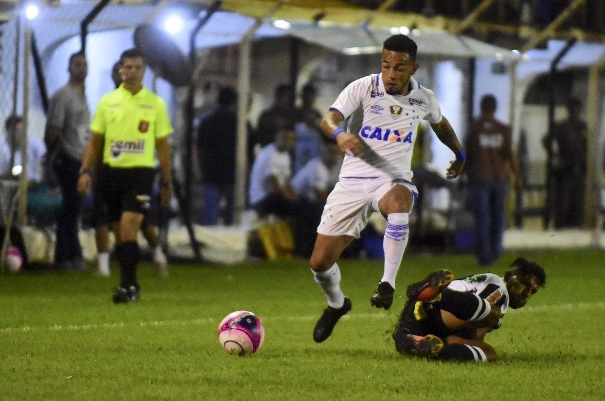 Fotos de Democrata 0x2 Cruzeiro, pela sexta rodada do Campeonato Mineiro