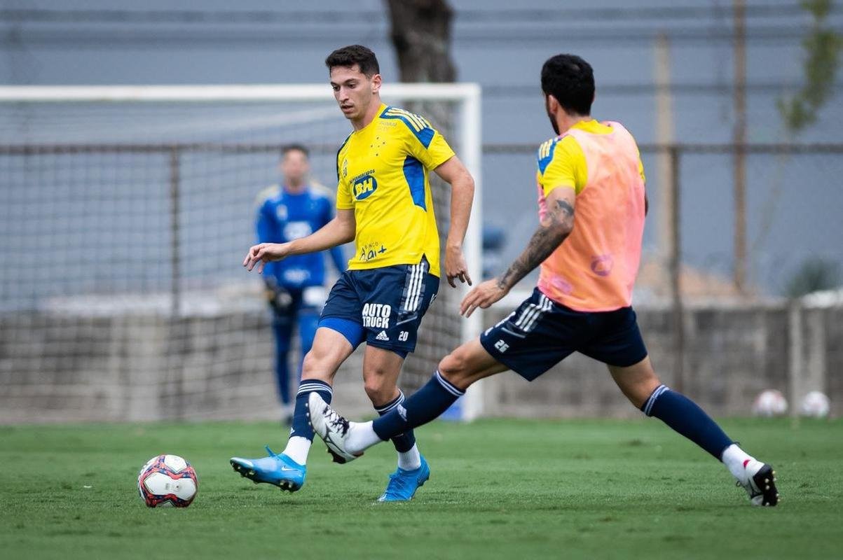Fotos do treino do Cruzeiro desta segunda-feira (18/10)