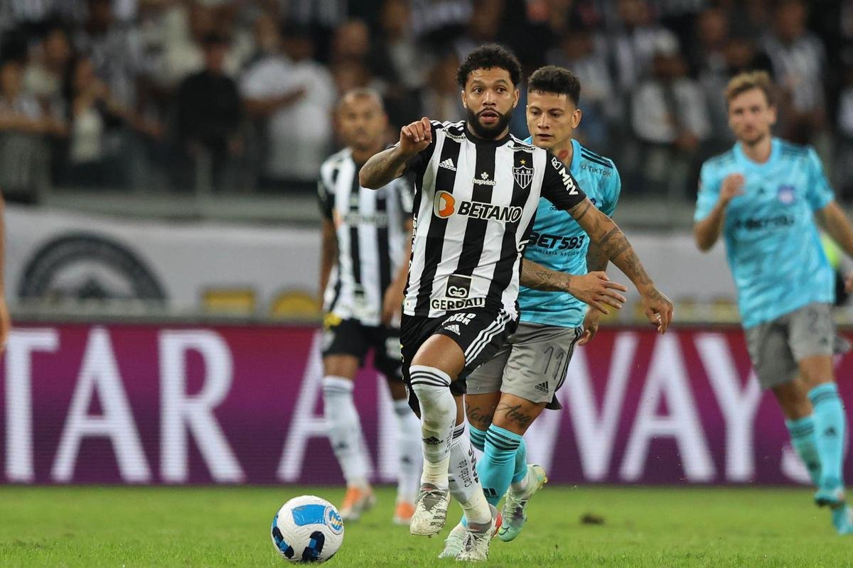 Otvio (volante) - inicialmente, emprestado pelo Bordeaux, da Frana; assinou em definitivo aps fim de contrato com o clube francs