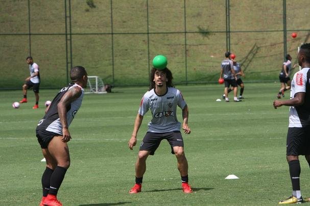 Imagens do treino do Atltico