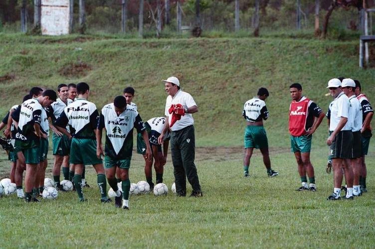 05/01/2001 - Procpio em sua passagem pelo Amrica em 2001
