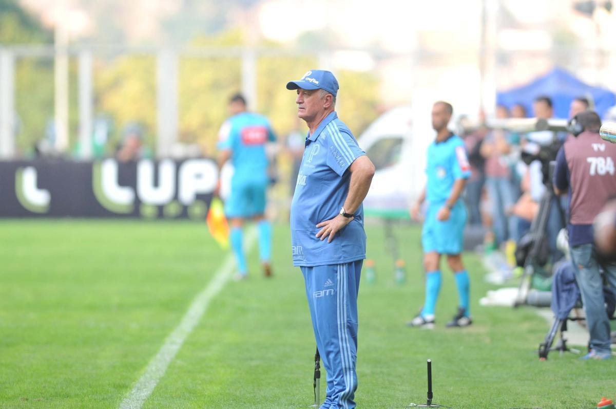 Adilson Batista e Luiz Felipe Scolari se enfrentaram pela quarta vez na histria, como tcnicos, e viram Amrica e Palmeiras empatar por 0 a 0, no Independncia. Veja as reaes dos dois comandantes