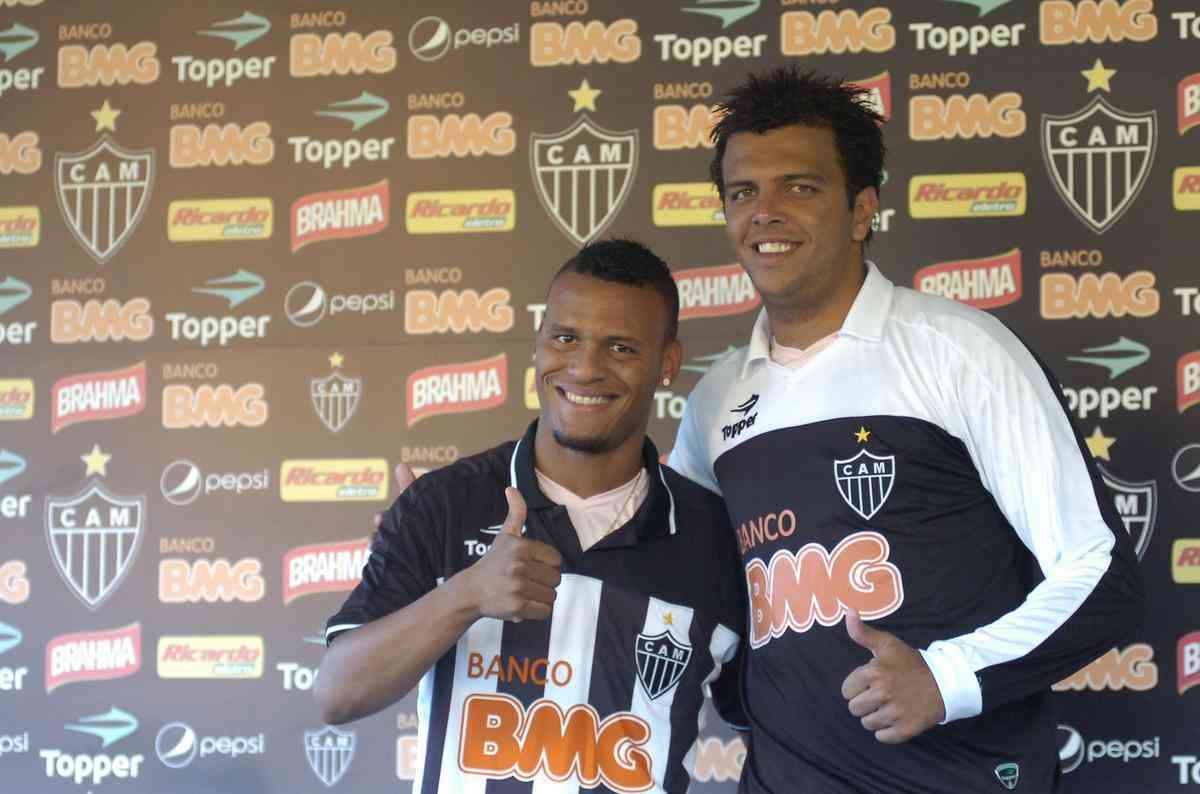 Patric - Com passagem rápida pelo Cruzeiro em 2009, Patric foi contratado pelo Atlético para a temporada 2011. O jogador viveu altos e baixos em seu começo no clube e acabou afastado por atos de indisciplina pouco depois da chegada de Cuca. Por empréstimo, rodou por Ponte Preta, Avaí, Coritiba e Sport. Em 2015, voltou ao Galo e se destacou na segunda passagem, virando até uma espécie de xodó da torcida. Em 2017, ele foi emprestado ao Vitória e voltou ao clube em 2018, ficando na reserva na maior parte da temporada. Em 2019, ele alternou entre titularidade e banco, assim como em 2020.