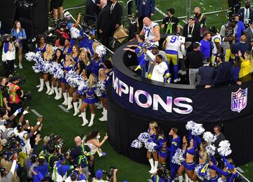 Um touchdown de seu astro, o receptor Cooper Kupp, quando faltava um minuto e 35 segundos deu aos Rams seu primeiro campeonato desde 1999