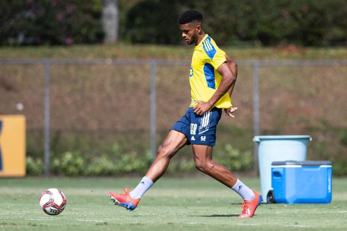 Cruzeiro precisa vencer o Amrica por dois gols de diferena para ir  final do Mineiro 